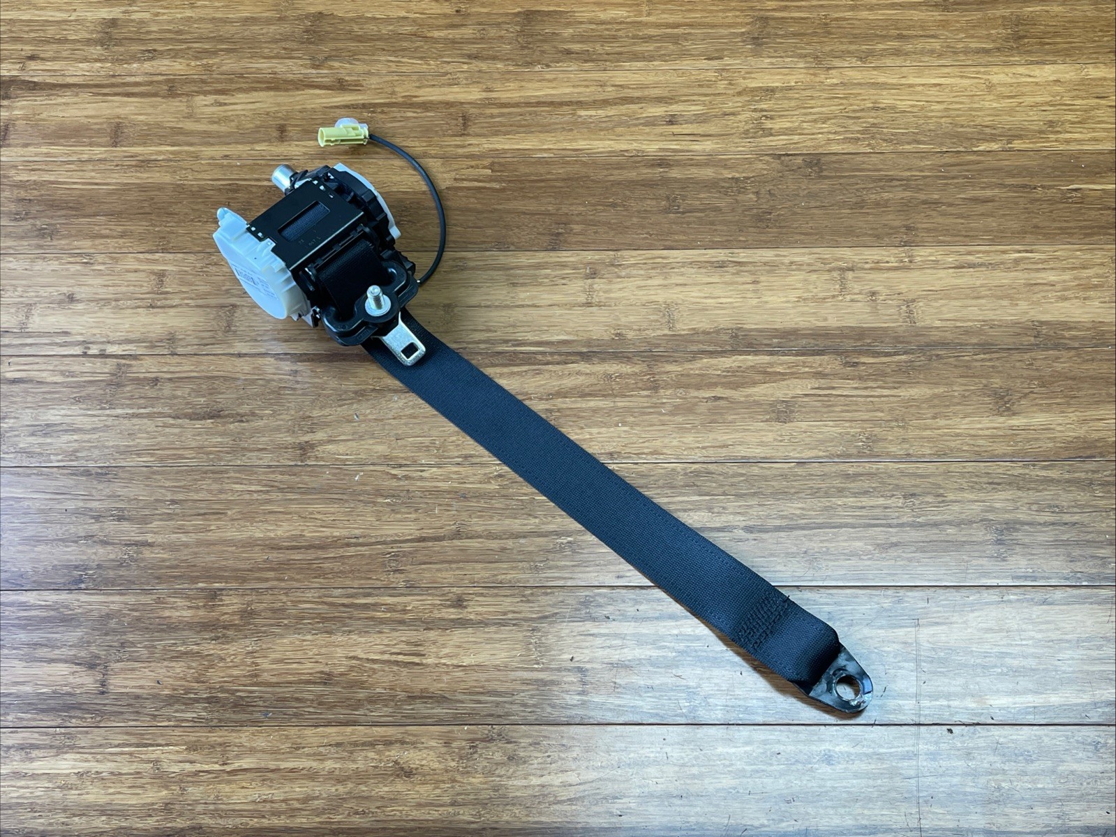 2018-2020 Ferrari Portofino F164 Front Right Seat Belt Retractor Assembly OEM