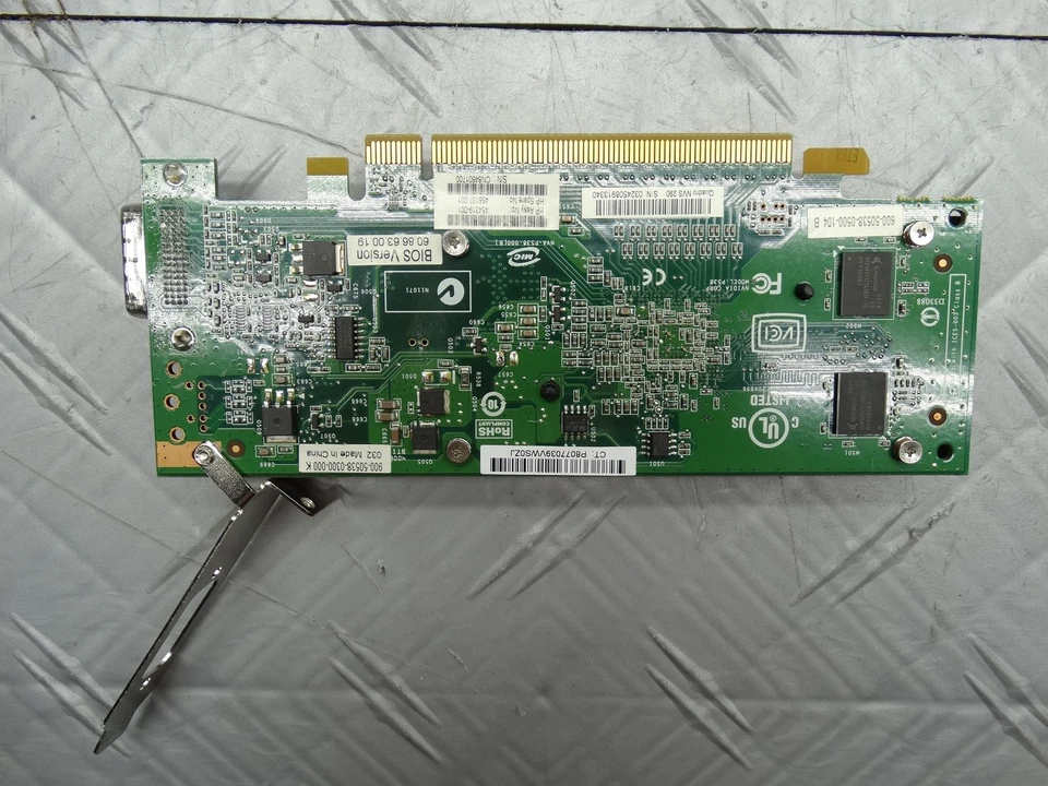 Nvidia Quadro NVS 290 DDR2 SDRAM PCI Express x16 Graphics - Image 2 of 4