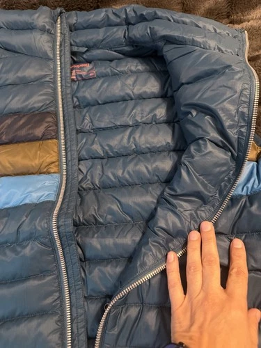 Cotopaxi Fuego Men's M 800 Fill Down Full Zip Striped Puffer Vest Blue image 3