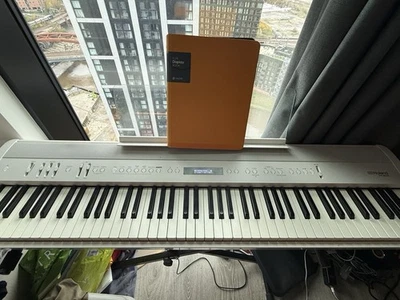 Roland FP-30X Digital Piano White