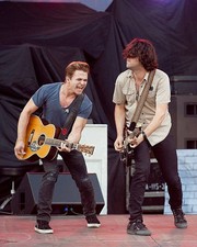 Hunter Hayes performs at 2014 Bayou Country Superfest at LSU Tiger- Old Photo 16