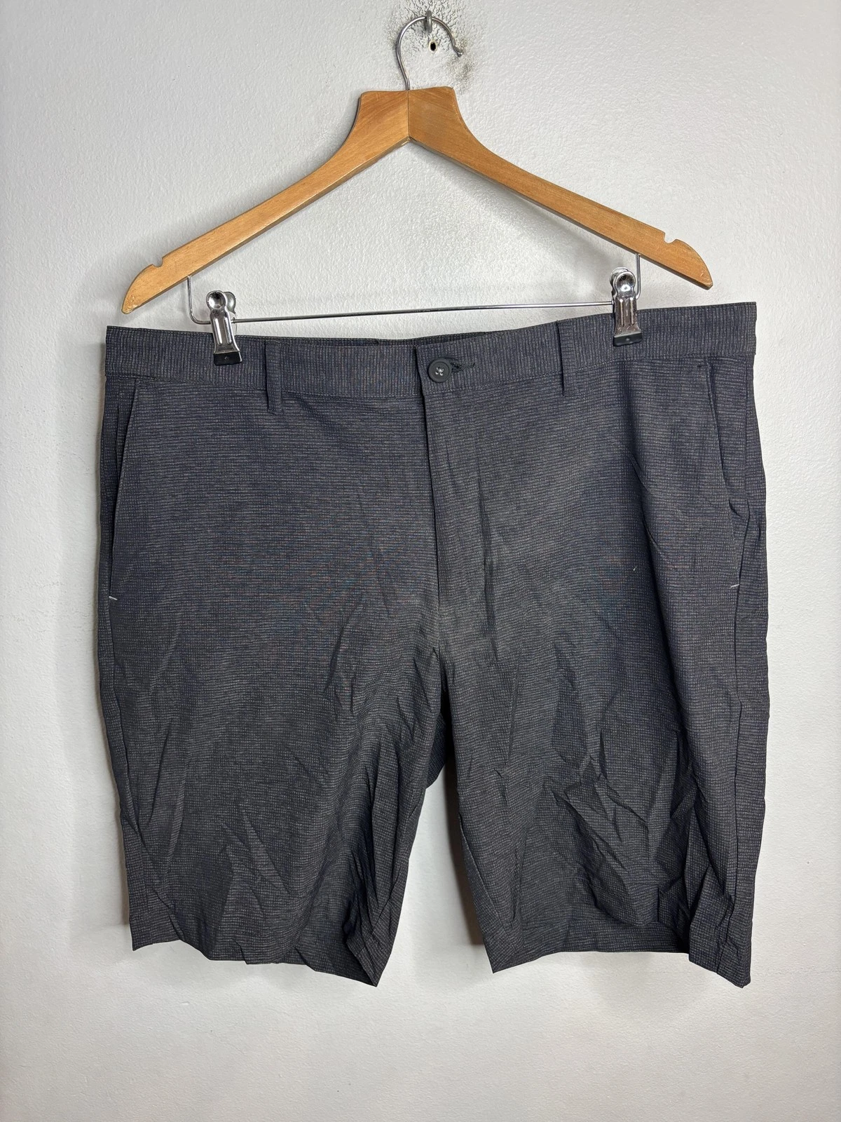 Tommy Bahama Shorts Mens 38 Gray Stretch Performance Quick Dry Golf Casual