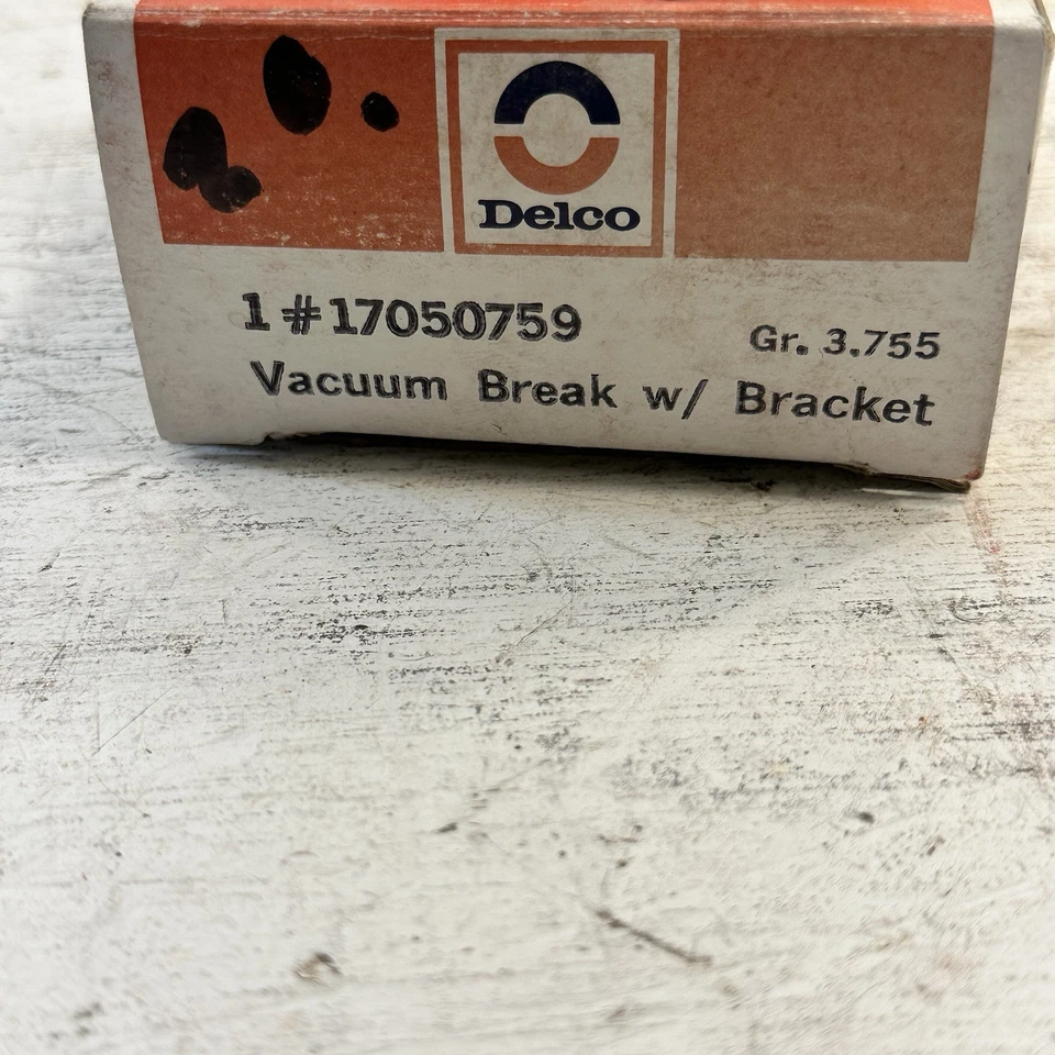 New 17050759 GM 1976-77 Corvette L48 Carburetor Choke Pull Off Vacuum Break OEM - Image 2 of 4