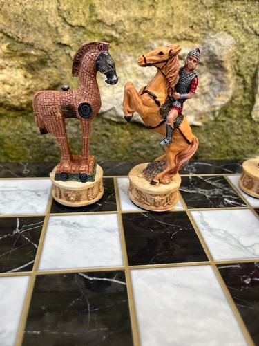 Troy Spartans Chess Set XL – Hand-Carved Wood Board & Resin Figures, Gift Idea - Picture 8 of 12