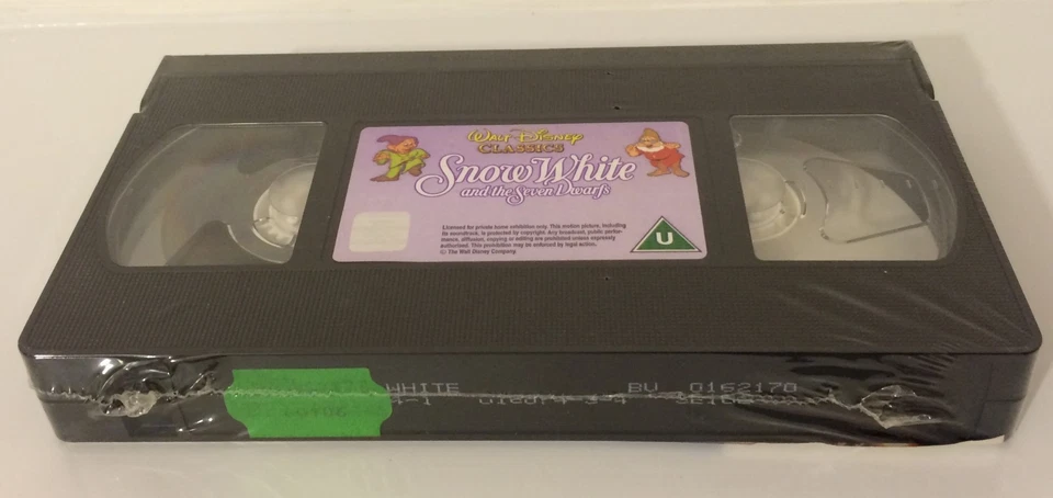 WALT DISNEY Snow White and the Seven Dwarfs Classic VHS PAL - in English - Image 2 of 4
