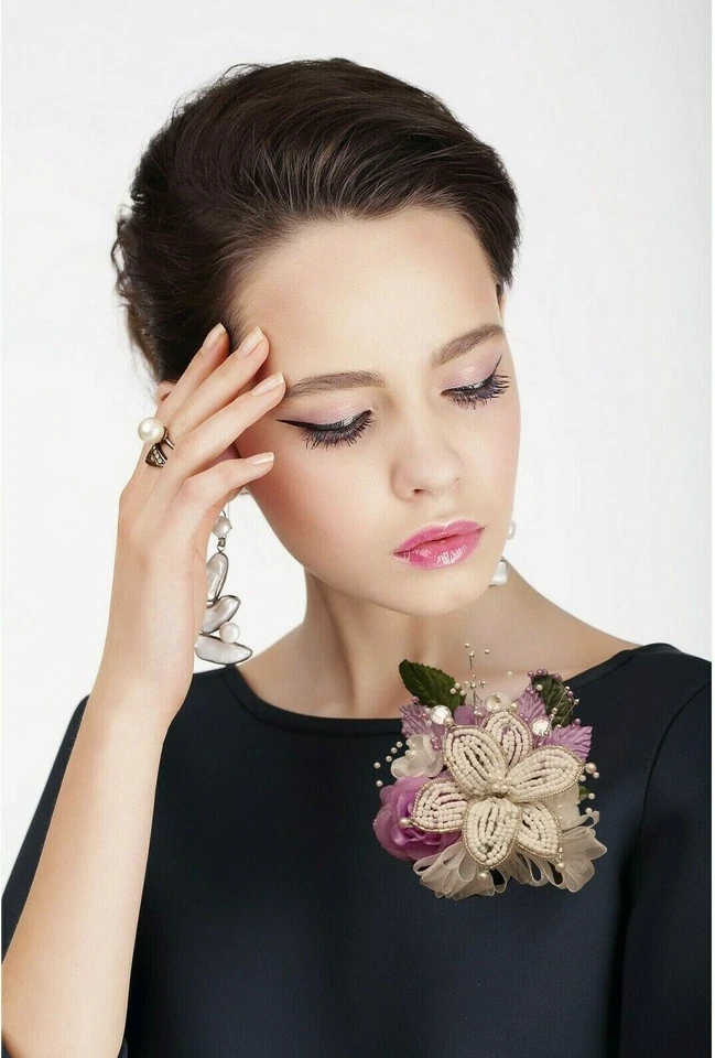 Ramillete Lila Lavanda Estrás Boda LIRIO CON CUENTAS o 2 piezas con Boutonniere Foto 2 de 2