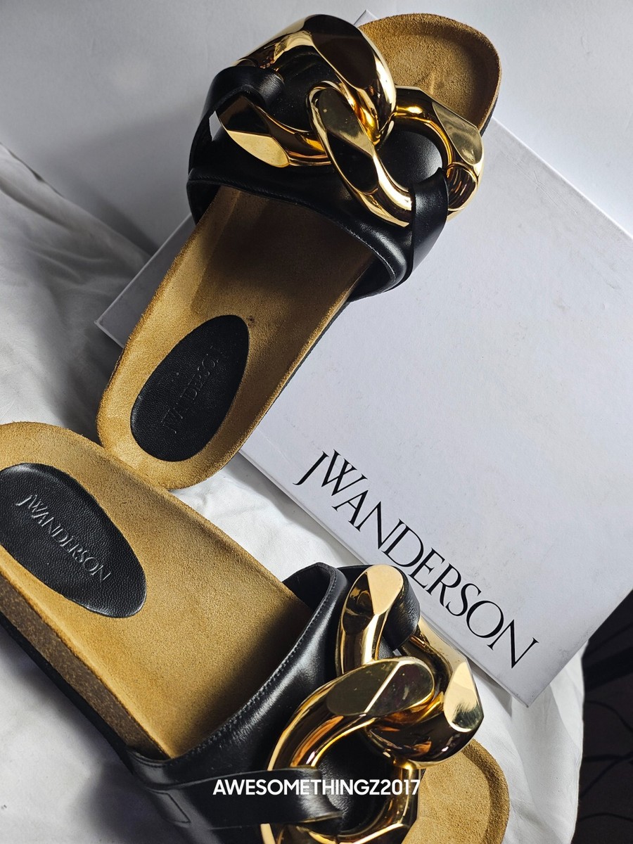 サンダル・ミュール Jw Anderson Slide Sandal With Logo JW Anderson JW Anchor logo-plaque Slides | Black | FARFETCH
