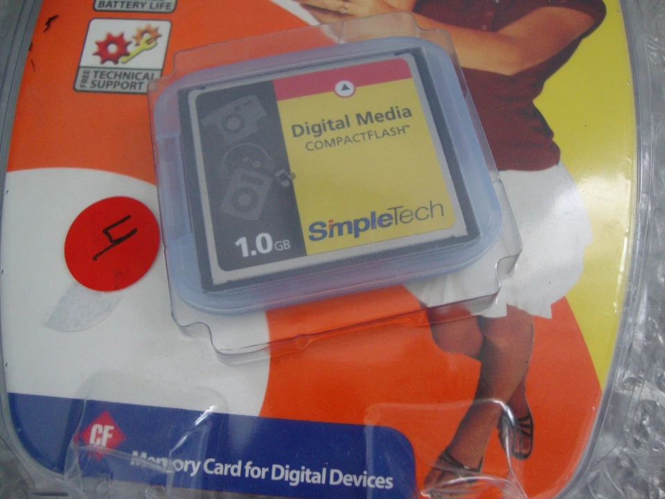 SimpleTech 1.0 GB  Compact Flash Memory Card CompactFlash Card - Image 3 of 4