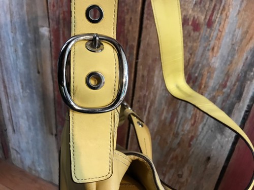 Borsa a tracolla Coach vintage in pelle gialla Bleecker F13355 - Foto 5 di 8