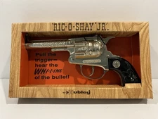 Vintage 60s Hubley No.261 “RIC-O-SHAY JR.” NEW IN BOX