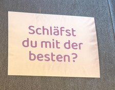 Postkarte Schläfst du mit der besten? von Ed...