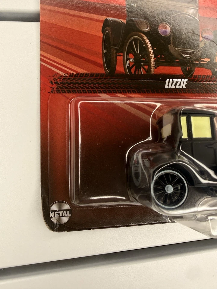 DISNEY - PIXAR - COCHES 2025 - LIZZIE Foto 3 de 4