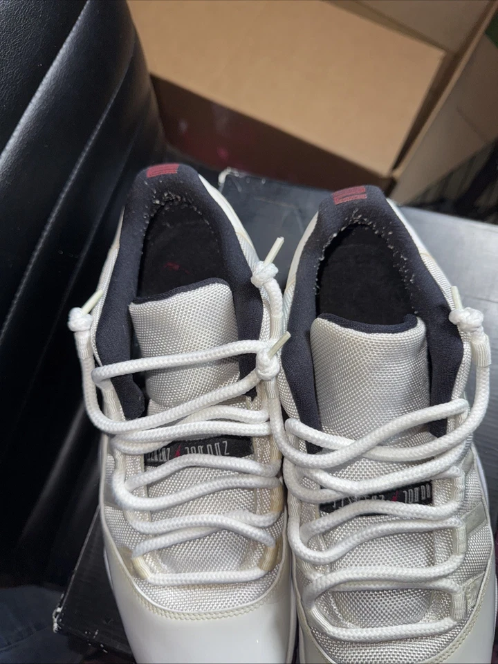 Air Jordan 11 ретро низкий вишневый низ размер 11 - Изображение 3 из 4