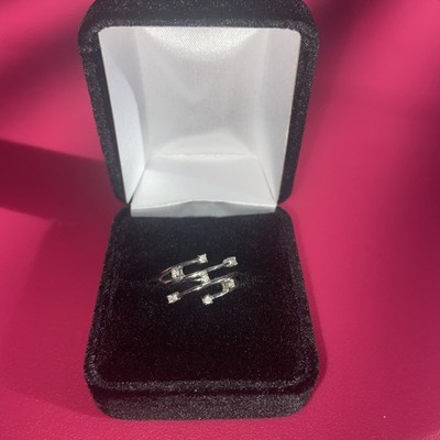 14kt Weißgold Bandring mit 7 Diamanten Größe 6