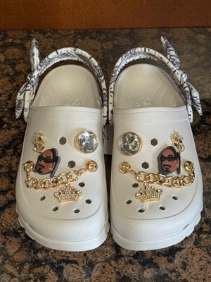 New! Womens US 7 SKECHERS X SNOOP DOGG ARCH FIT FOOTSTEPS ''ROLLING GLITZ'' WHITE