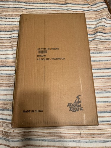 **Sam Wilson** as Captain America Hot Toys Figure TMS040 *with Original Shipper* - Picture 2 of 2