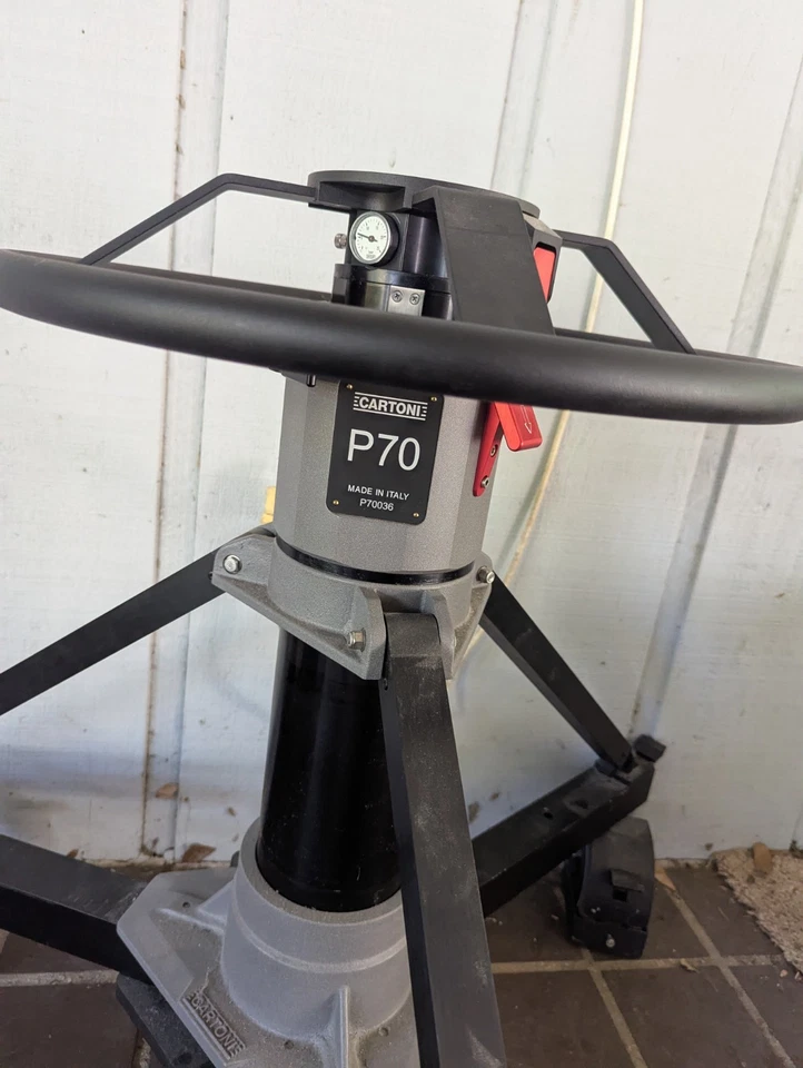 Cartoni P70 Pedestal Tripod With Dolly - Good Condition  - Image 4 of 4