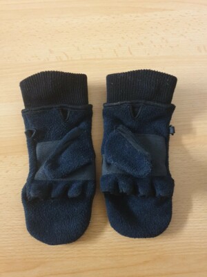 Handschuhe Transformatoren von TCM. Größe: 110-128