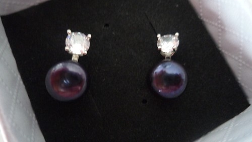 SUPERBES BOUCLES CLOUS PERLE EAU DOUCE NOIRE 8MM/ZIRCON 5M CLOU ARGENTE