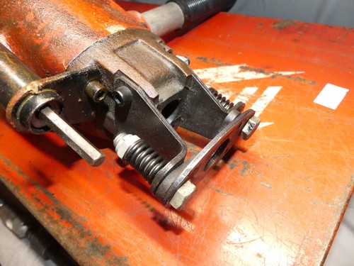 Vintage Milwaukee 5300 Heavy Duty Rotary Hammer Drill, Case & Bits - Picture 6 of 13