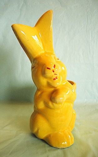 Vtg 40s/50s Yellow Bunny Rabbit W/Basket Ceramic Planter Vase Easter Marked USA - Picture 4 of 7