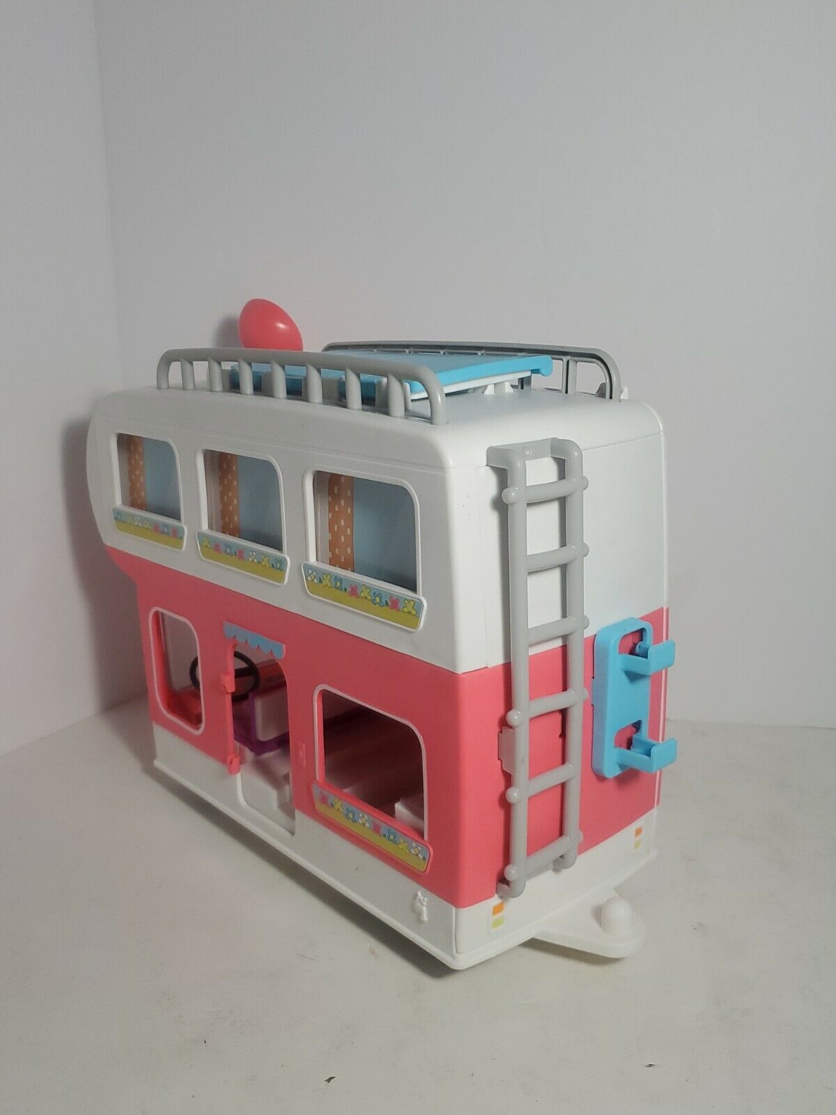 Mini Figuras e Veículo - Peppa Pig - Motorhome da Família - Hasbro