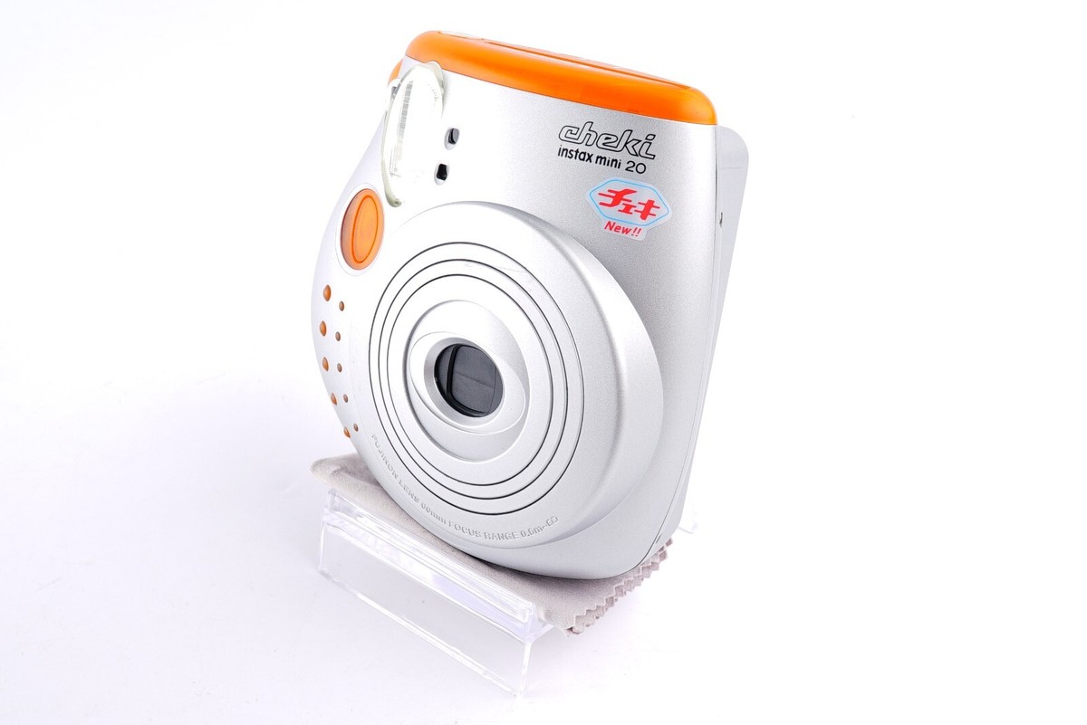 【動作確認済】 Fujifilm instax mini 20 F0425-158-1-2v 美品、動作確認済：チェキ instax mini 20 2台、 電池