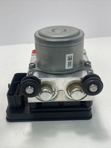 2014 - 2016 Chevrolet Impala ABS Antilock brake pump module OEM 23227331 - Picture 5 of 9