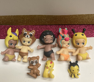 TWOZIES Baby Lot of 5 Babies Figures Moose Toys Tiny Animal Figure
