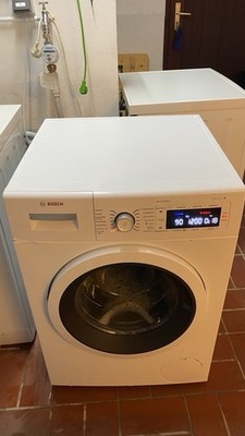 Bosch Serie 8 Waschmaschine (Modell WAW28530).