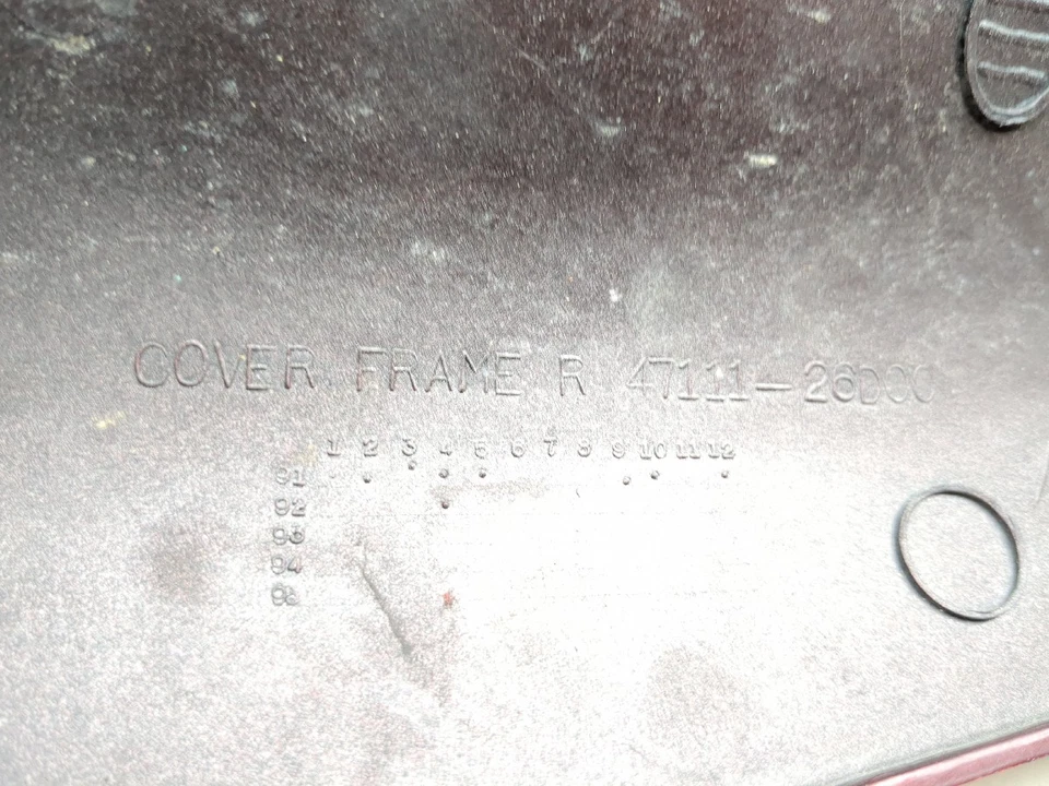 91-93 Suzuki GSX1100G GSX 1100 правая рама обтекатель крышка панели 47111-26D00 TRSH  - Изображение 4 из 4