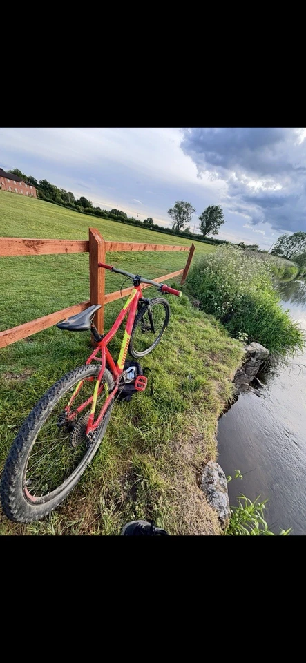 Voodoo Hoodoo Mtb Size Medium ,Mullet, Few Scratches On Downtube - Image 4 of 4