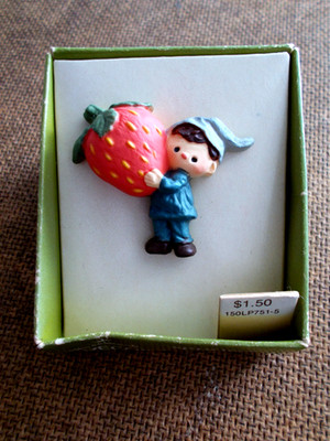 Hallmark ''PIXIE ELF'' Lapel Pin - ELF Holding Strawberry - Boxed 1970's
