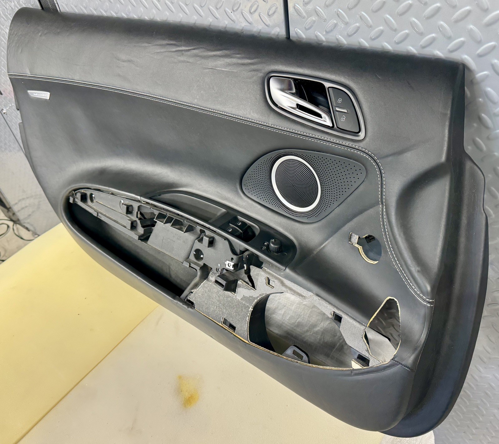 2012 AUDI R8 V10 GT OEM Driver Door Panel Leather (damaged)