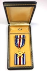 WW2 US Military SILVER STAR Medal Ribbon & Lapel Pin Badge Original Coffin Case