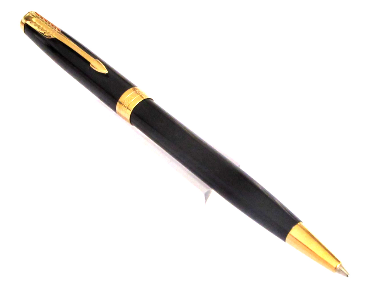 Stylo bille Parker Sonnet noir laqué de prestige collection MX517