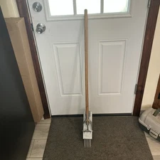 Vintage Original Weed Popper Garden Lawn Tool - excellent working Condition USA