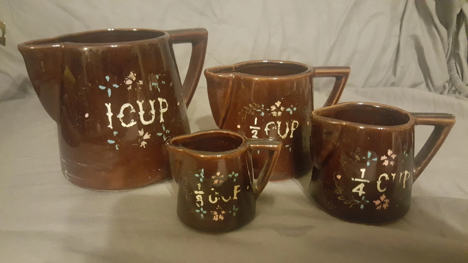 Hand-Painted Vintage Ceramic Measuring Cup Set