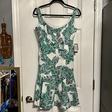 NWT Nine West Floral Tropical Dress Womens Size 4