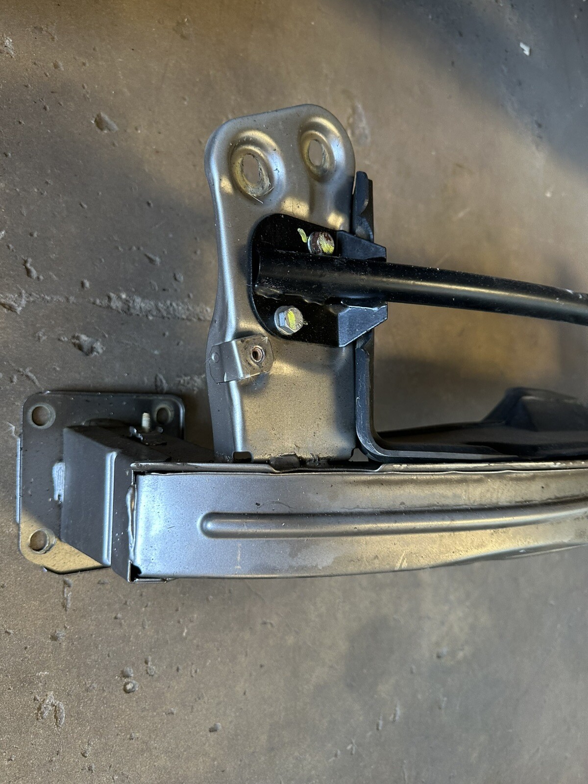 03-08 Maserati Quattroporte Front Upper Radiator Core Support M139