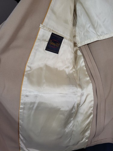 Vintage Botany 500 Tan Blazer (See Description for Size Chart) Size Medium - Picture 8 of 8