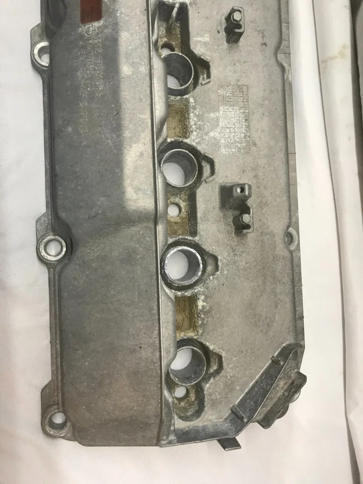 02 03 04 05 06 BMW E46 M56 SULEV 325i 330i VALVE COVER ALUMINUM  11127521086 - Image 3 of 4