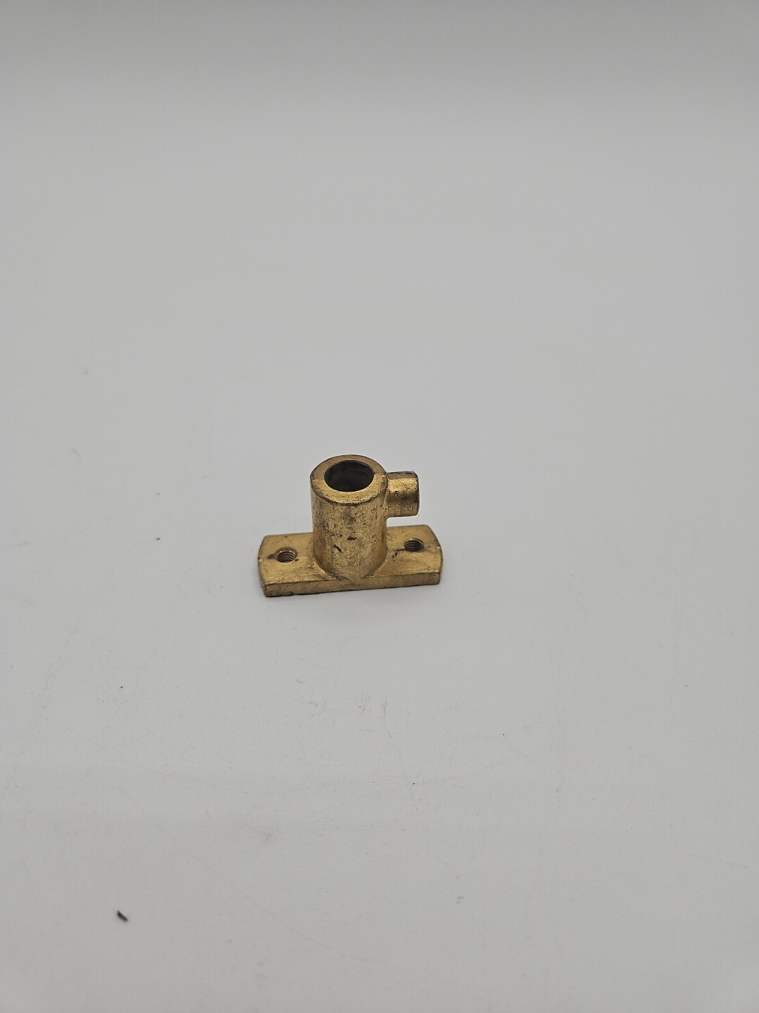 BENTLEY & ROLLS ROYCE FLYING 'B' MASCOT CLAMPING PLATE (UR14430U)