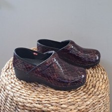 Sanita Womens Reptile Embossed Print Patent Leather Danish Clogs S-38/7.5-8