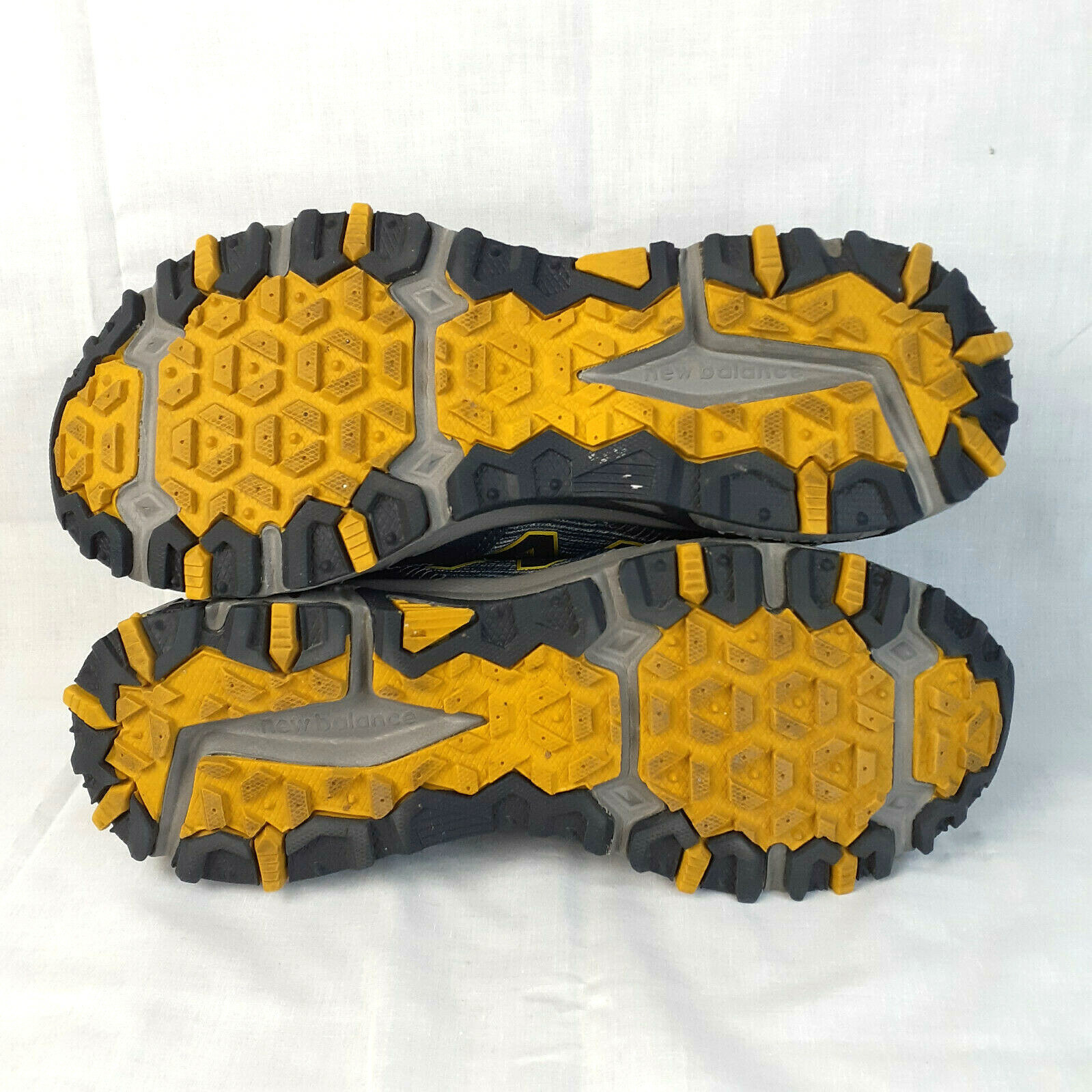 New Balance 410 v6 Men's 8 D Trail 