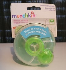 Munchkin Formula Dispenser Green BPA Free Holds 3 - 9 oz. Servings Travel To Go