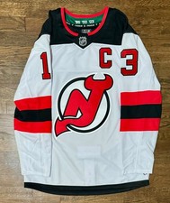 Camiseta New Jersey Devils Fanatics Premium Nico Hischier Talla 52