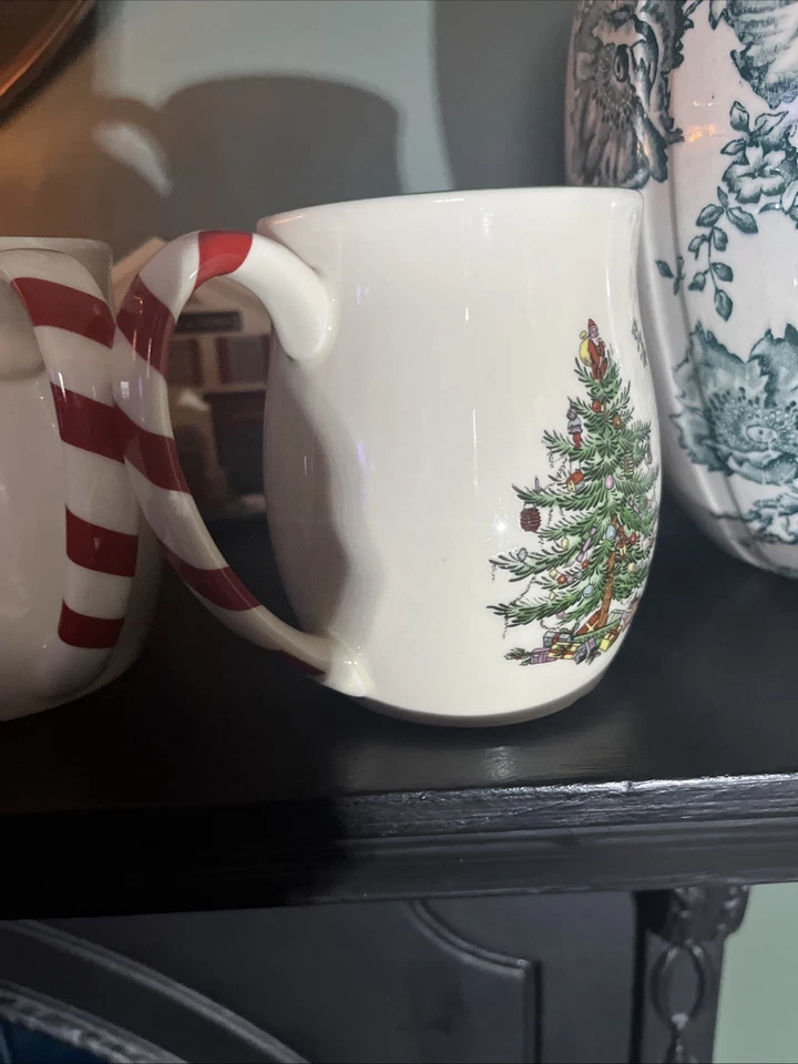 Pair of  11cm Spode Christmas Tree Mugs With Peppermint Candy Stripe Handles - Image 3 of 4