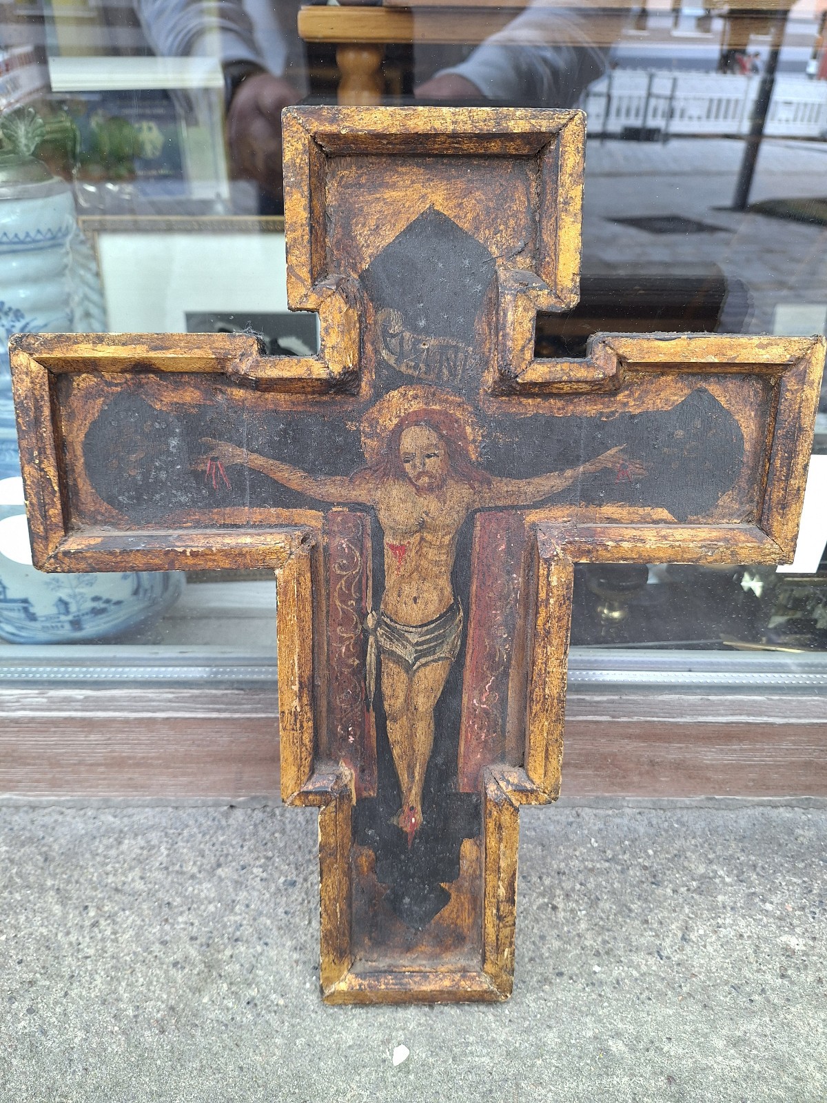 altes Kruzifix Wandkreuz Holz, Jesus Kreuz, handgemalt 37,5x30 cm