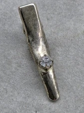 Vintage Art Deco Mens Tie Clip Silvertone Metal Clear Faceted Rhinestone Accent